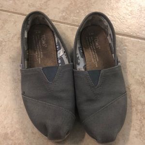 Size 6 Grey Toms